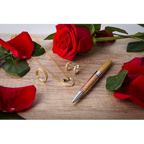 LOVE IN LIVE GOLD